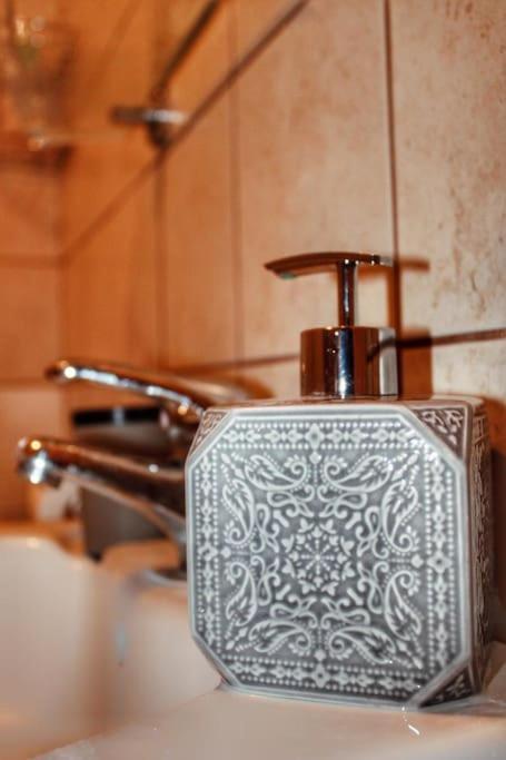 Panthea Cottage Sztavrúpoli Kültér fotó